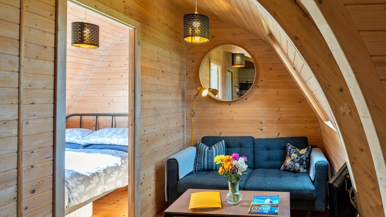 Photo of Bedroom in Shoscombe