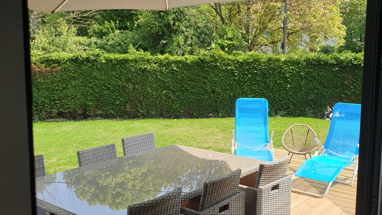 Photo of Outdoor in Carly