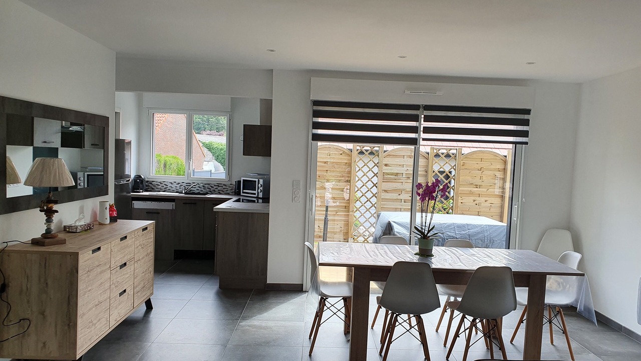 Photo of Others in Carly