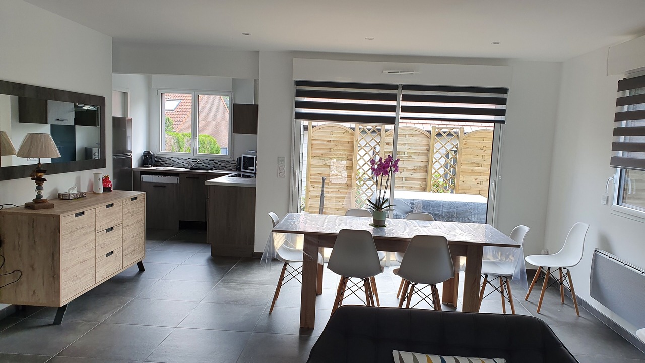 Photo of Livingroom in Carly