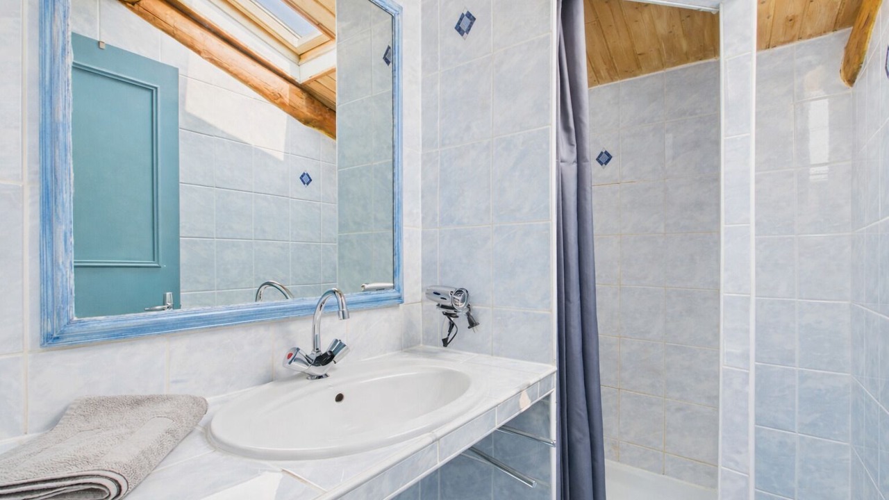 Photo of Bathroom in Largentiere