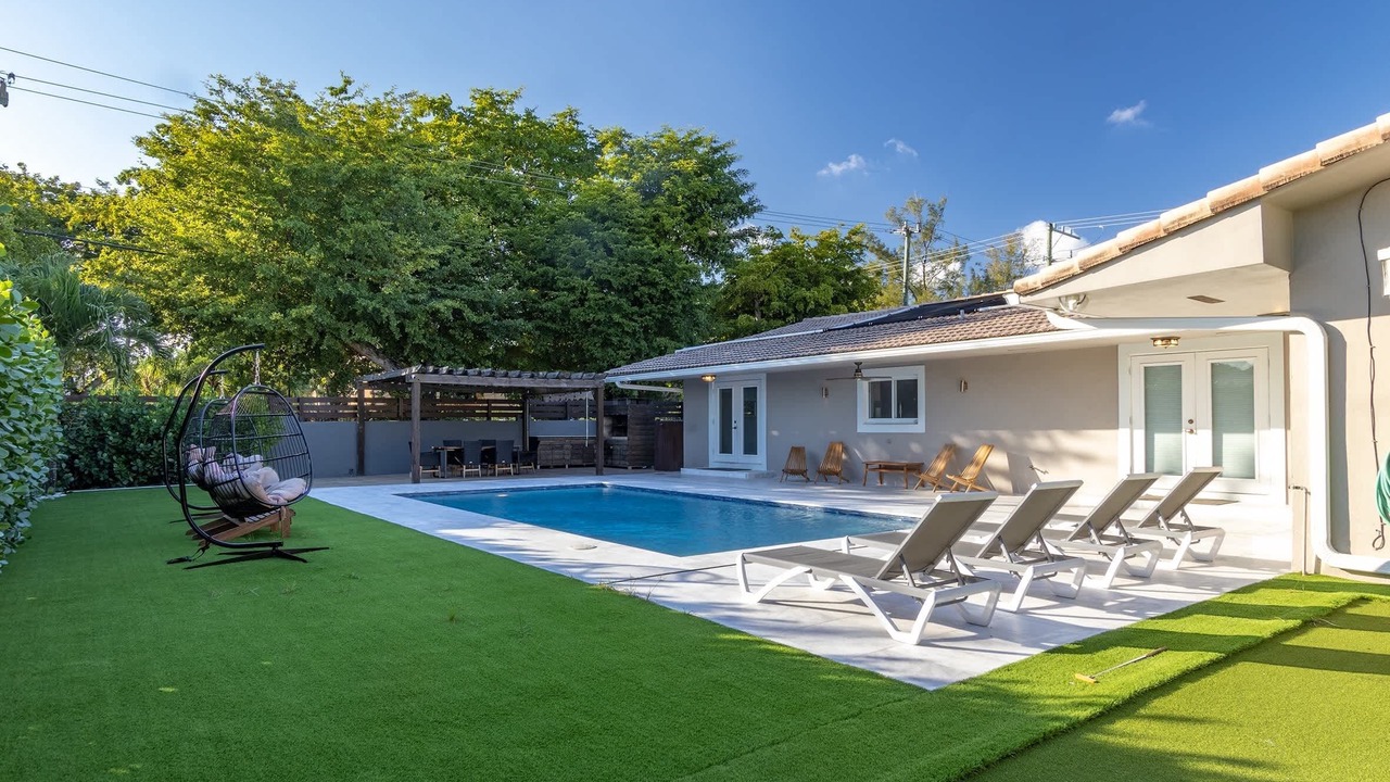 Photo of Outdoor in North Miami Beach