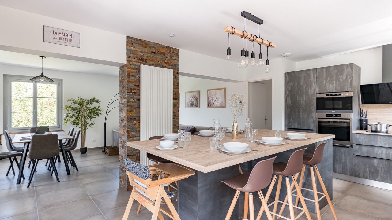 Photo of Others in Bilieu