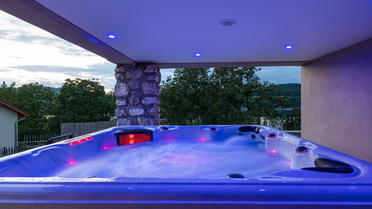 Photo of Outdoor in Bilieu