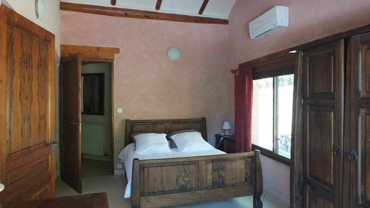 Photo of Bedroom in Vinezac