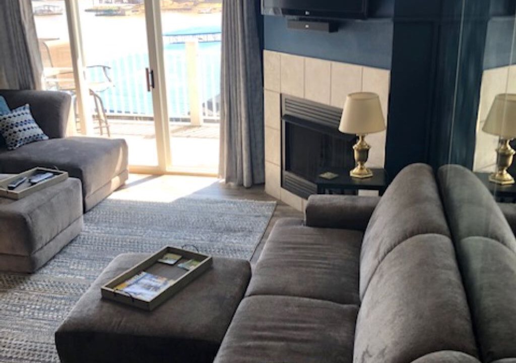 Photo of Livingroom in Sunrise Beach