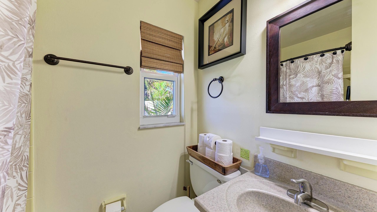 Photo of Bathroom in Venice Gardens