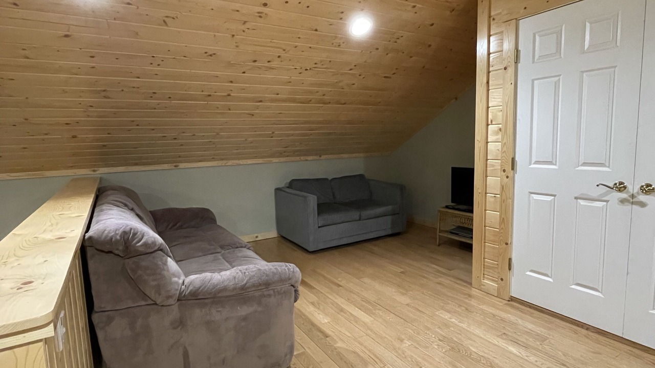 Photo of Livingroom in Pittsburg