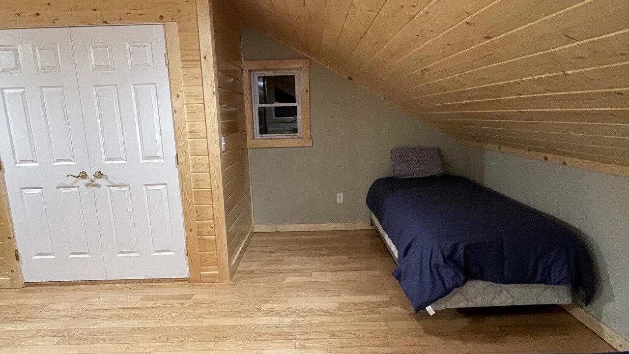 Photo of Bedroom in Pittsburg