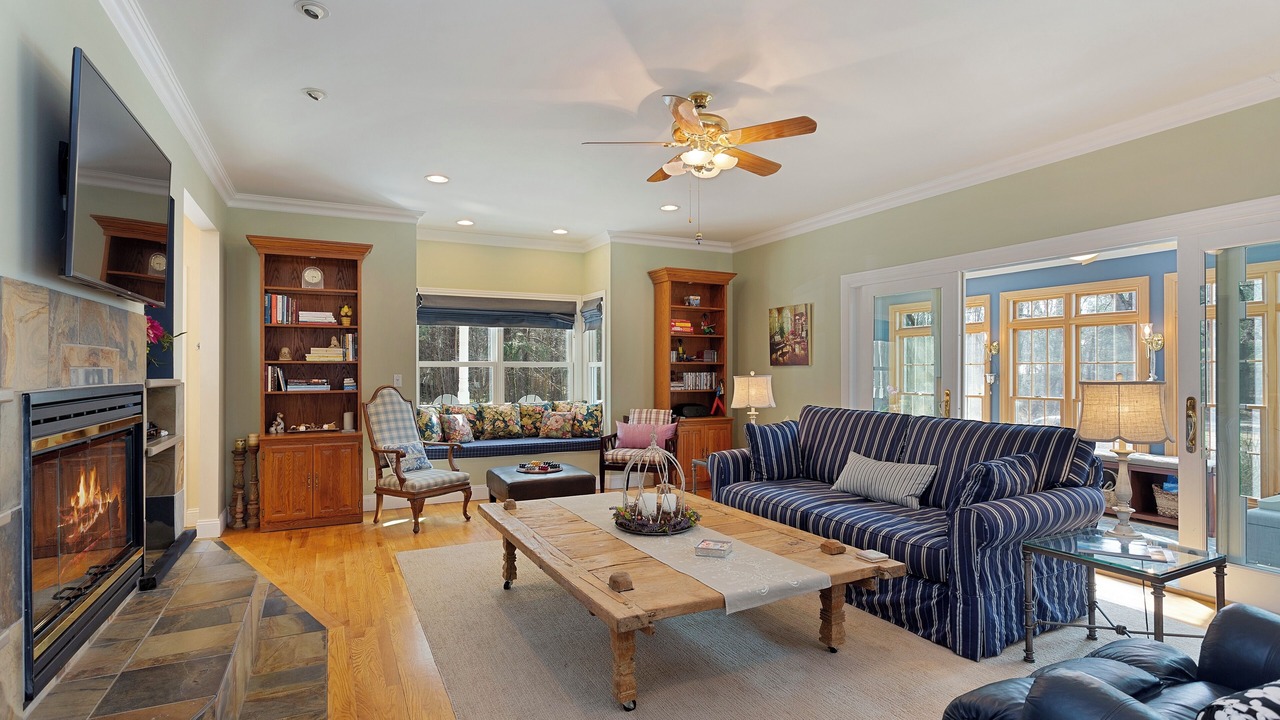 Photo of Livingroom in Lake Michigan Beach
