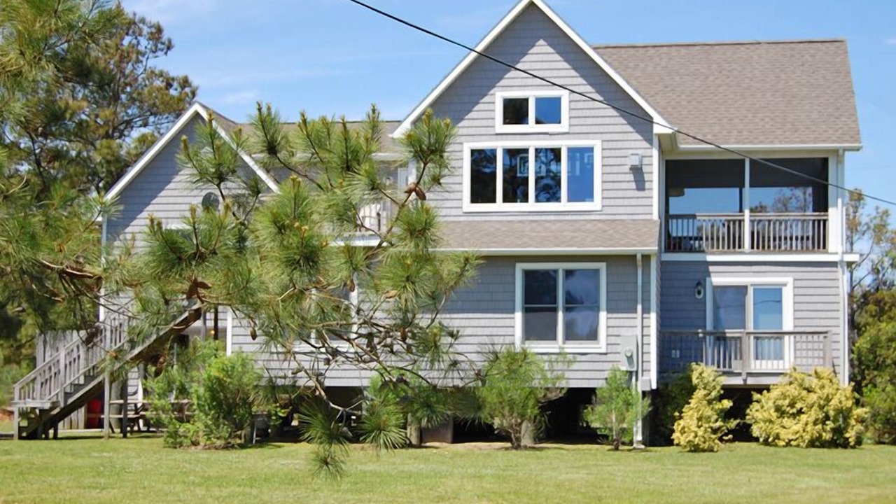 Photo of Others in Deep Hole