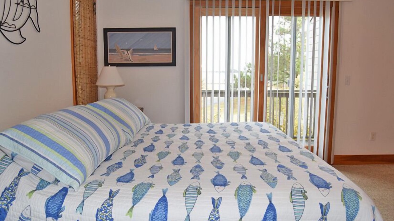 Photo of Others in Deep Hole