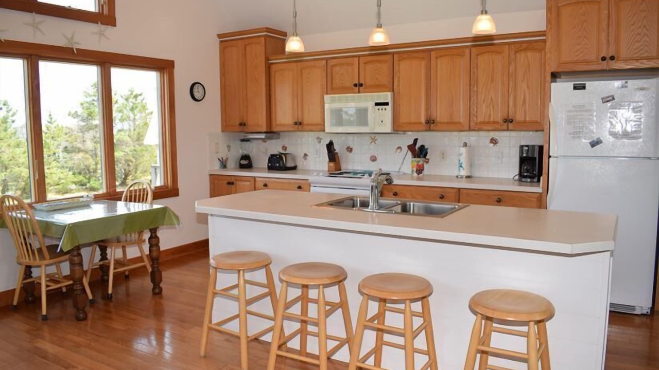 Photo of Others in Deep Hole