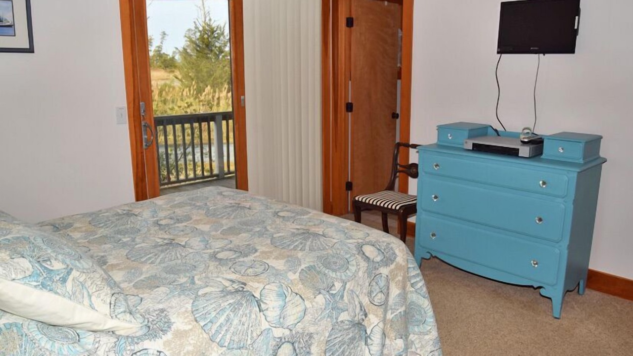 Photo of Others in Deep Hole