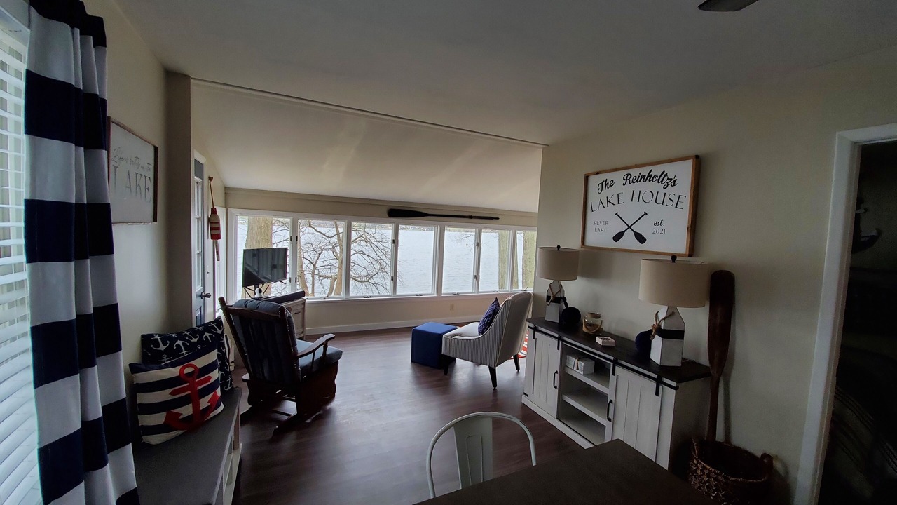 Photo of Livingroom in Perry