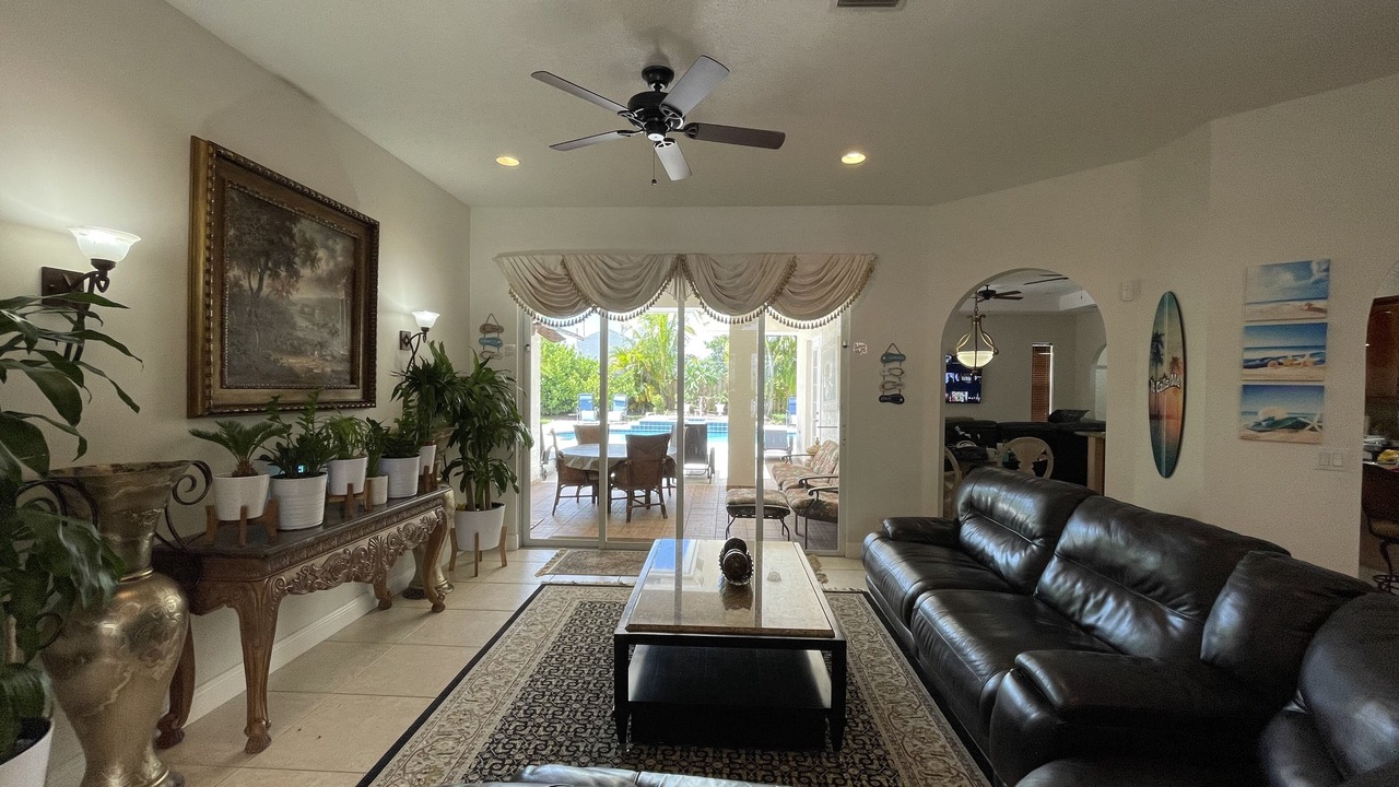 Photo of Bedroom in Lake Worth