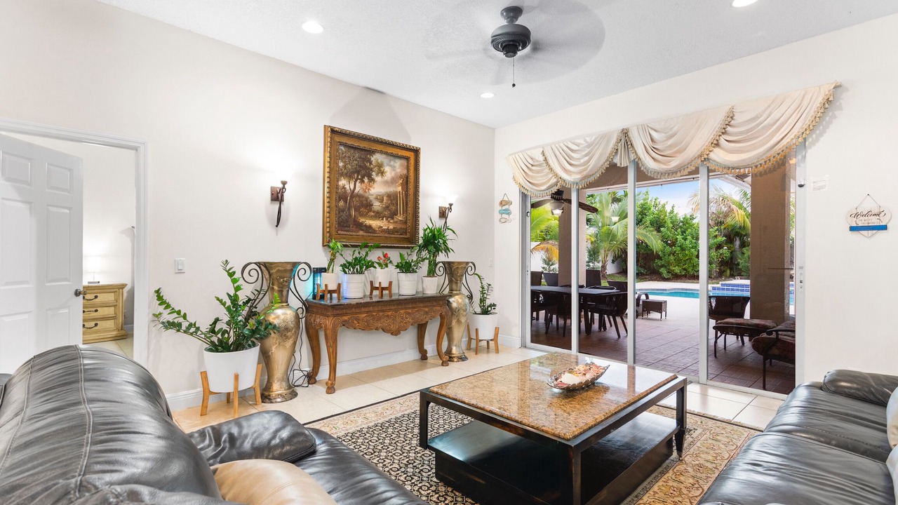 Photo of Bedroom in Lake Worth