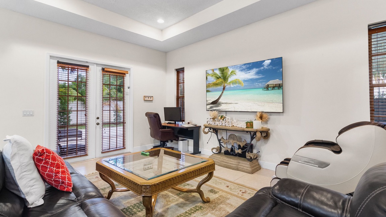 Photo of Bedroom in Lake Worth