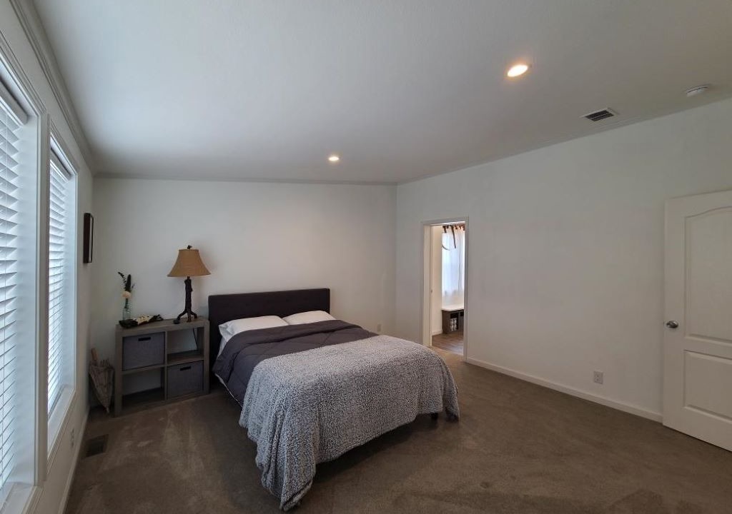 Photo of Bedroom in Lonergan