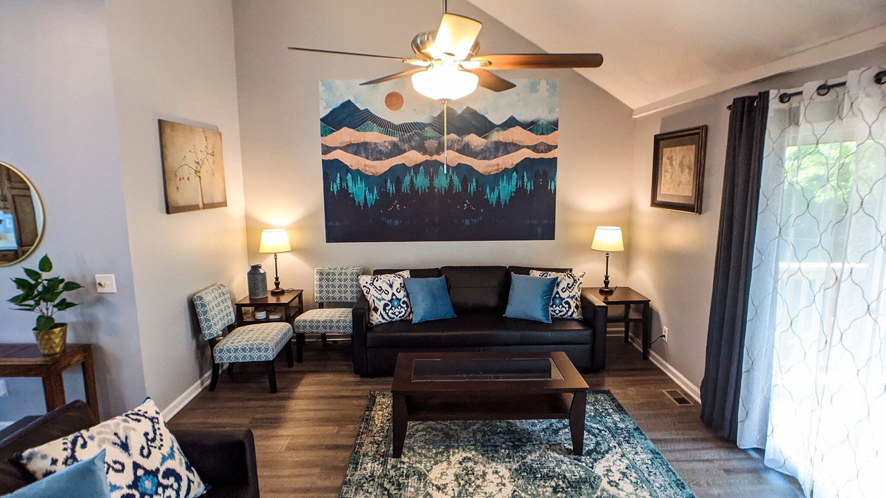 Photo of Livingroom in Overland Park