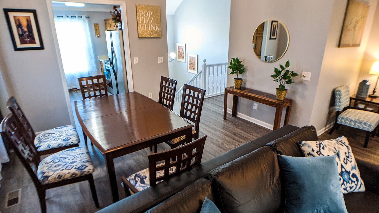 Photo of Livingroom in Overland Park