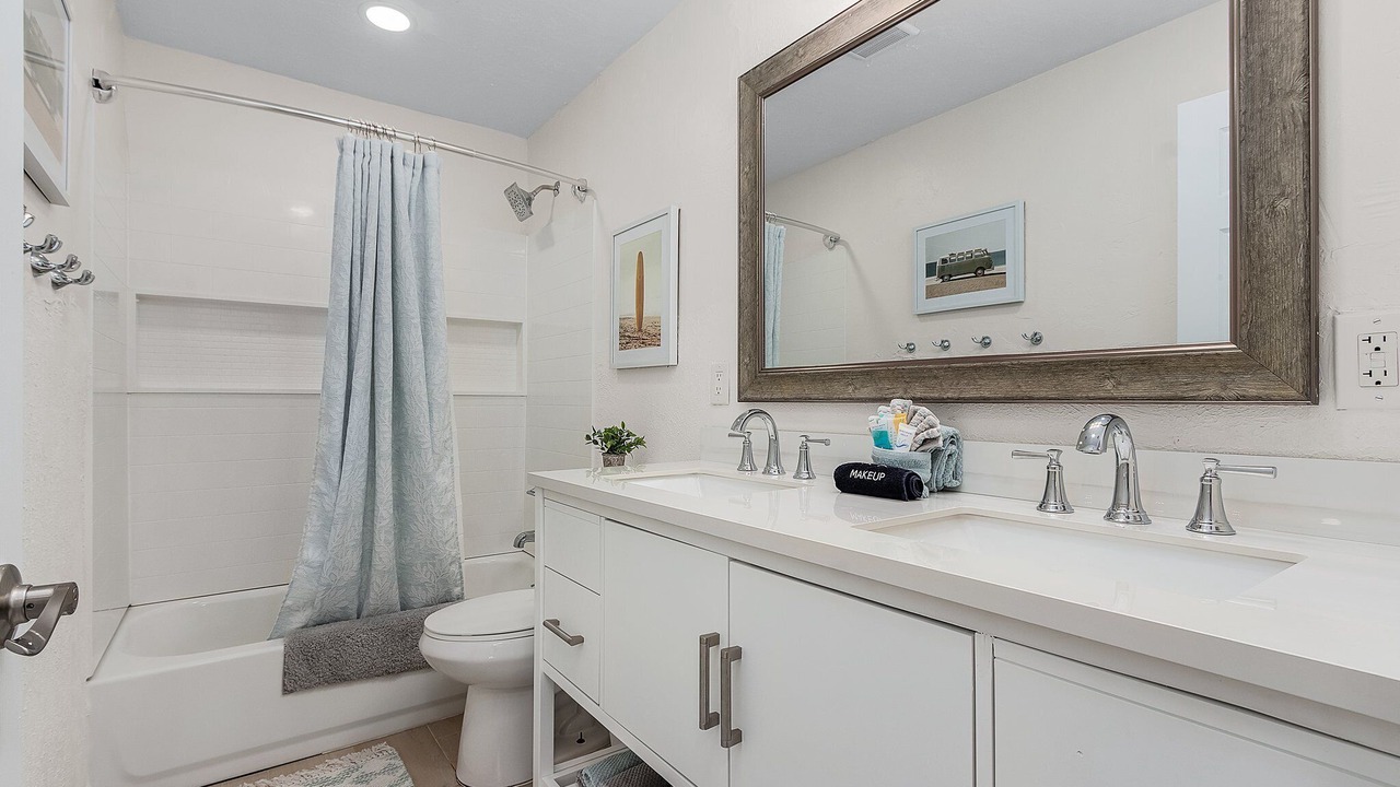Photo of Bathroom in East Naples