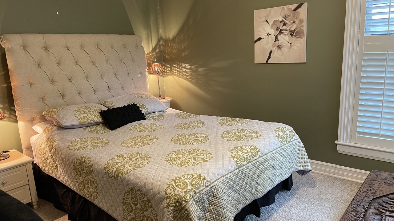 Photo of Bedroom in Bracebridge