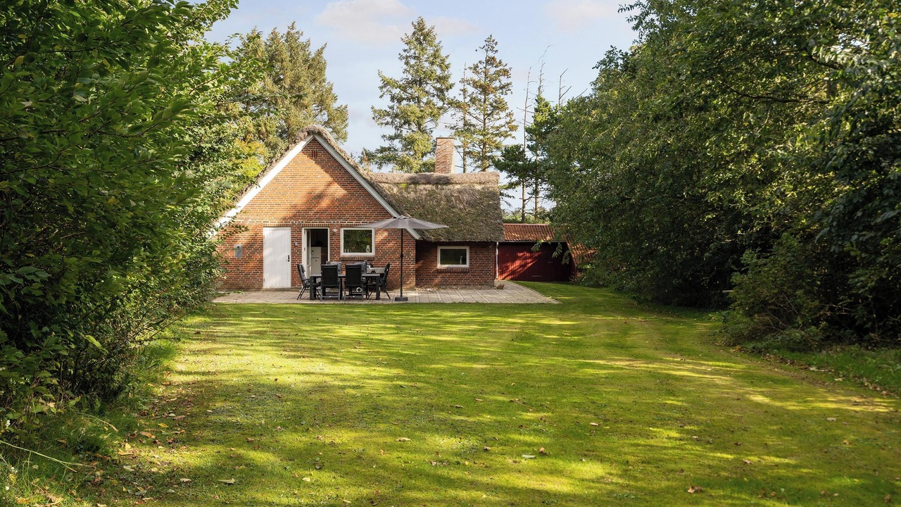 Photo of Outdoor in Henne