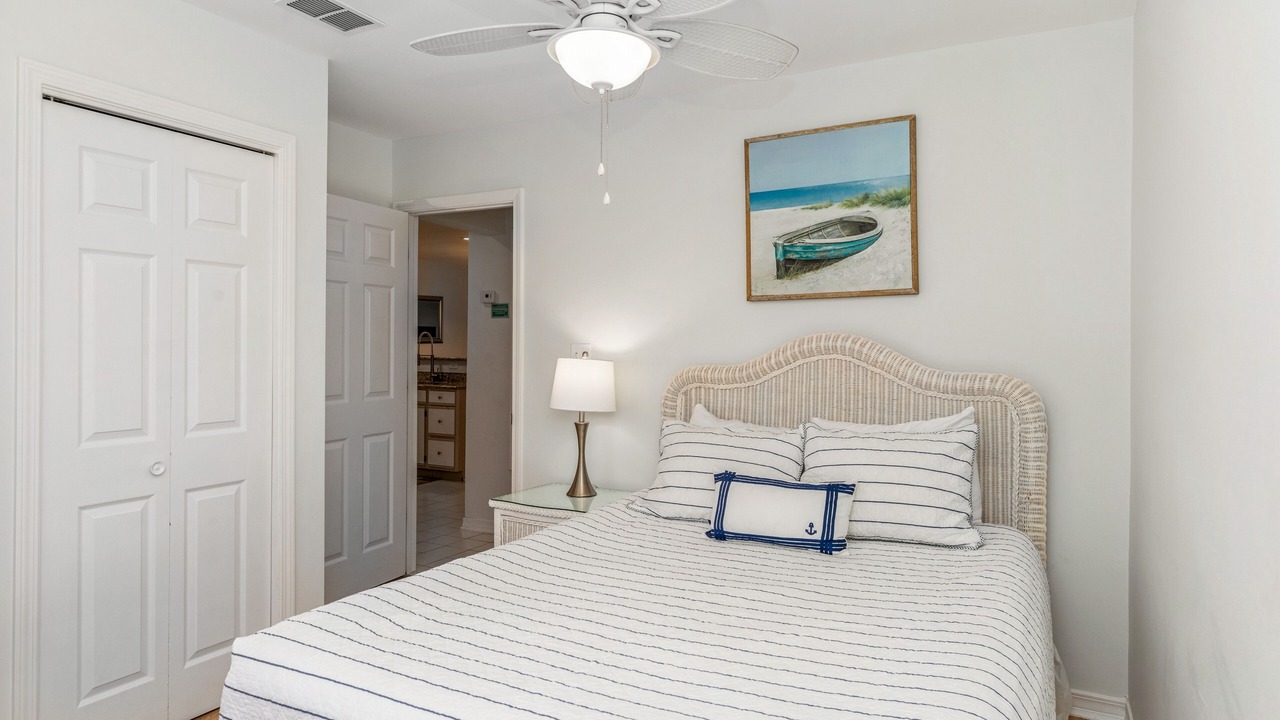 Photo of Bedroom in Scenic Gulf Drive