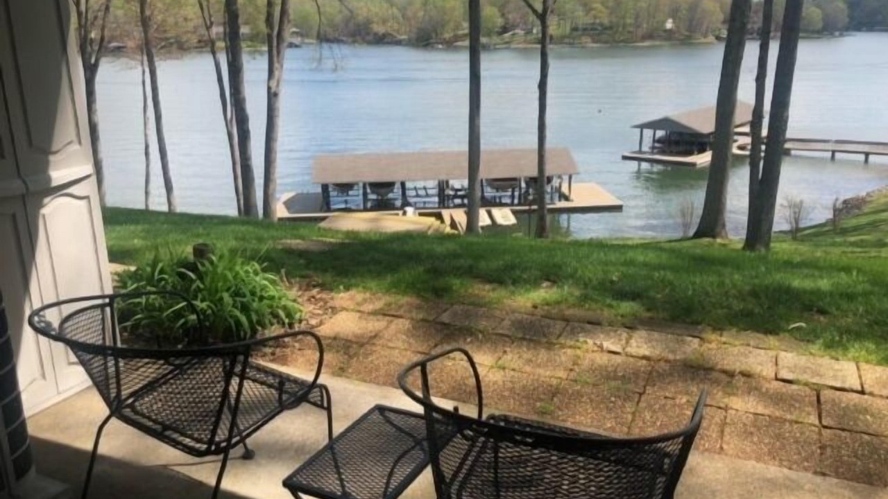 Photo of Patio Balcony in North Shore