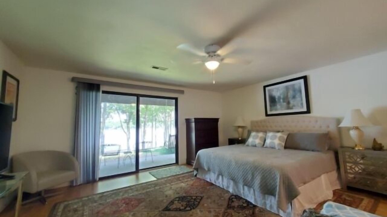 Photo of Bedroom in North Shore