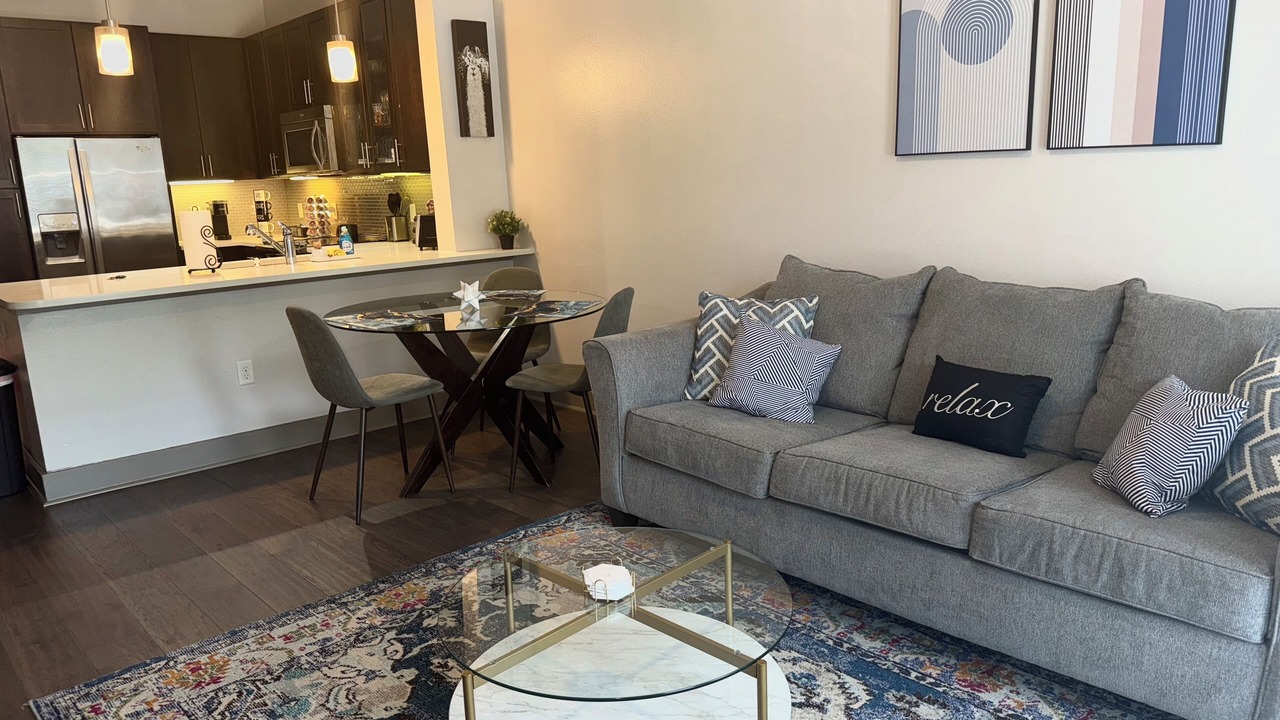 Photo of Livingroom in East Downtown Houston