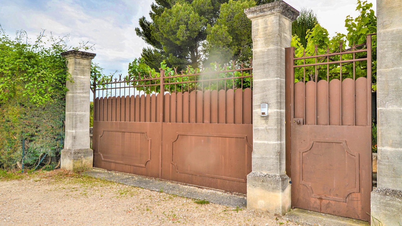 Photo of Others in Maillane