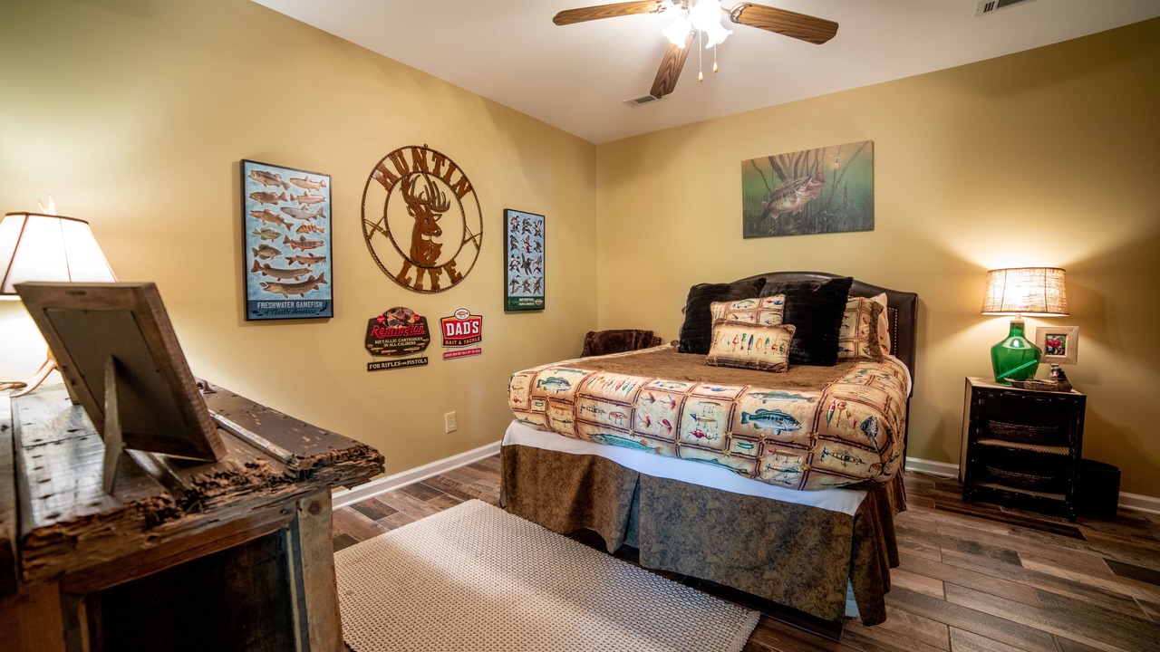 Photo of Bedroom in Townville