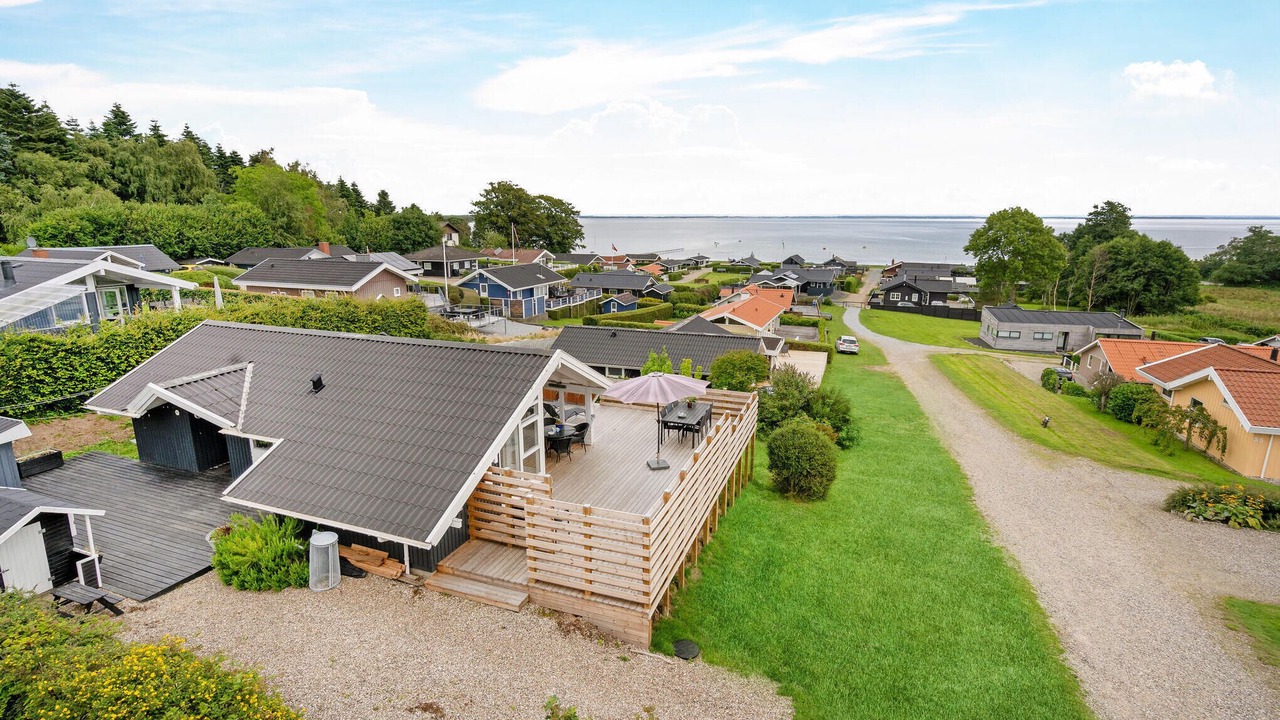 Photo of Others in Bjert