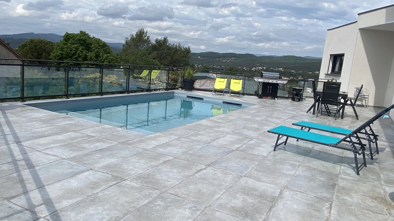 Photo of Outdoor in Saint-Julien-les-Rosiers