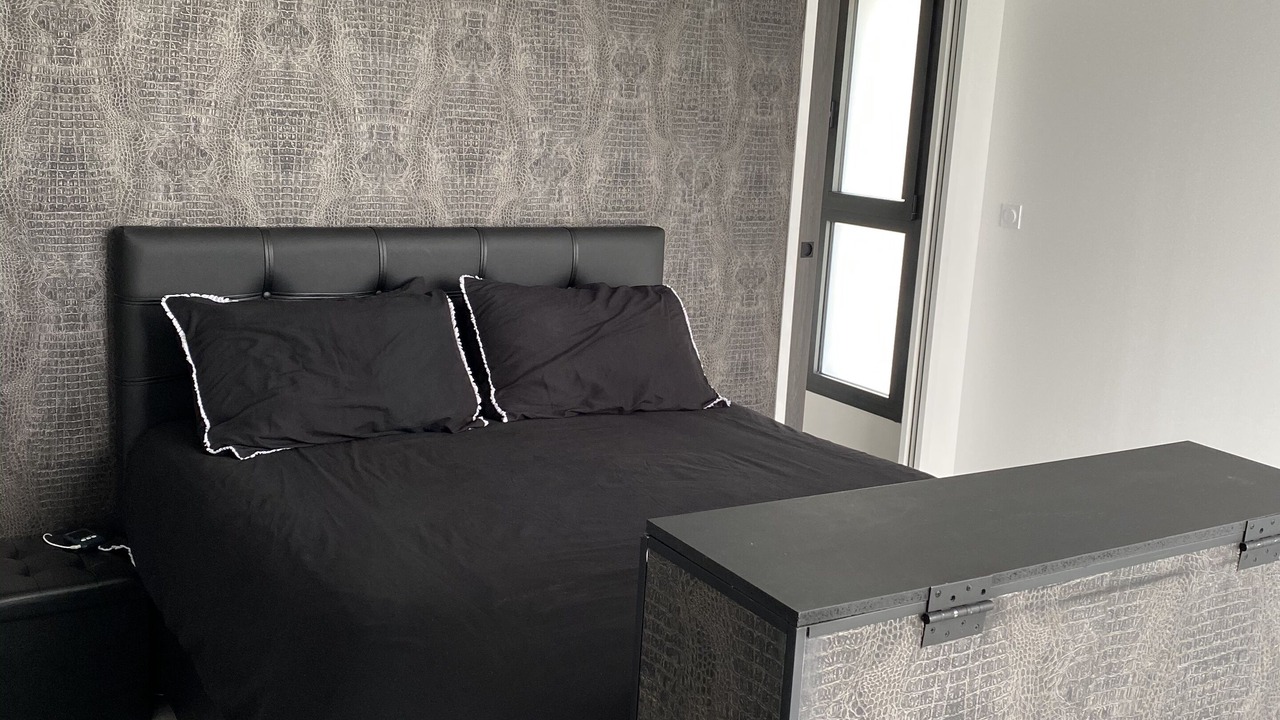 Photo of Bedroom in Saint-Julien-les-Rosiers