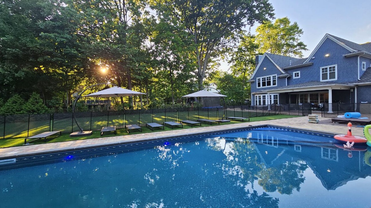 Photo of Outdoor in Teaneck