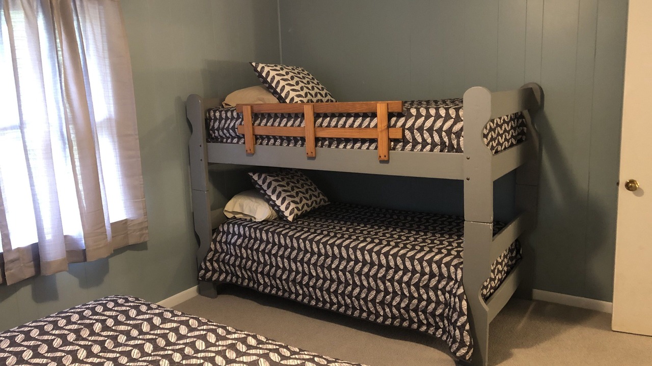 Photo of Bedroom in Benton