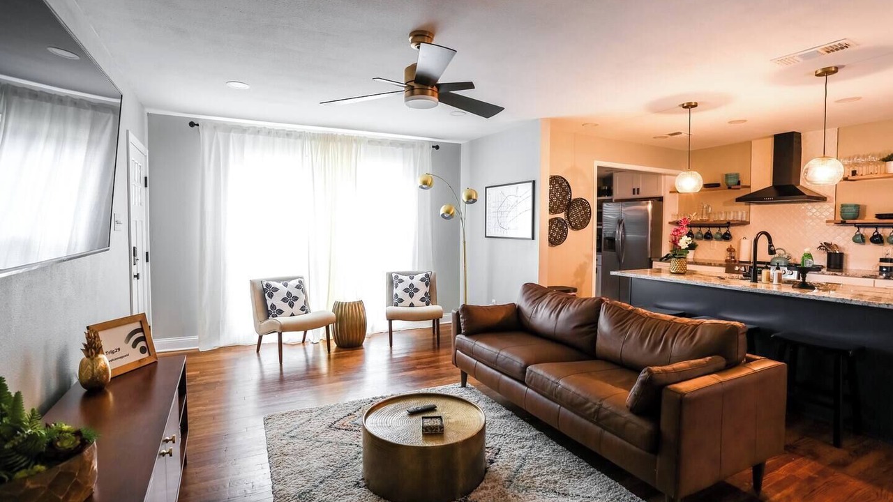 Photo of Livingroom in Tech Terrace