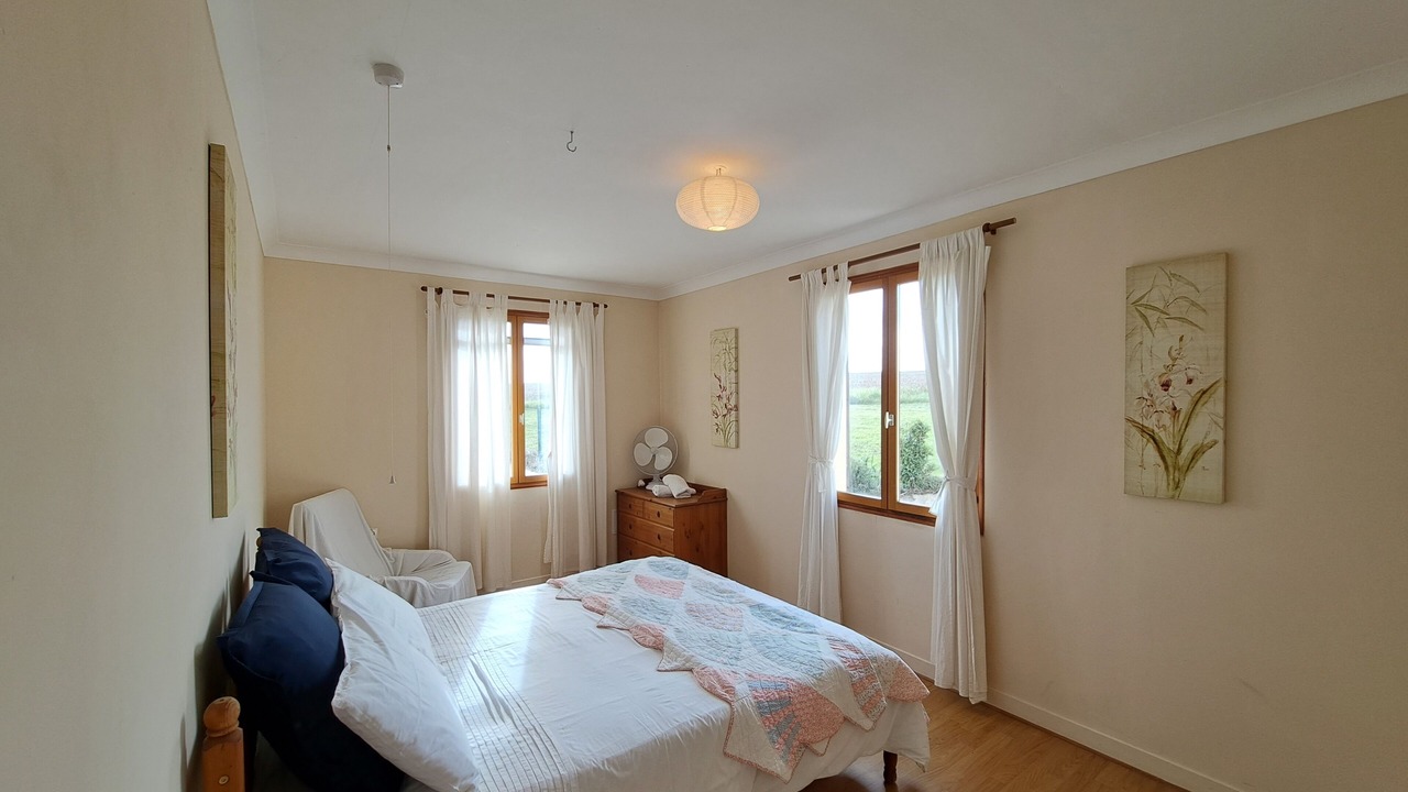 Photo of Bedroom in Saint-Pierre-de-Juillers