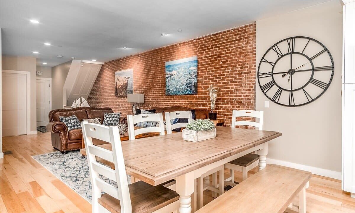 Photo of Bedroom in Newburyport