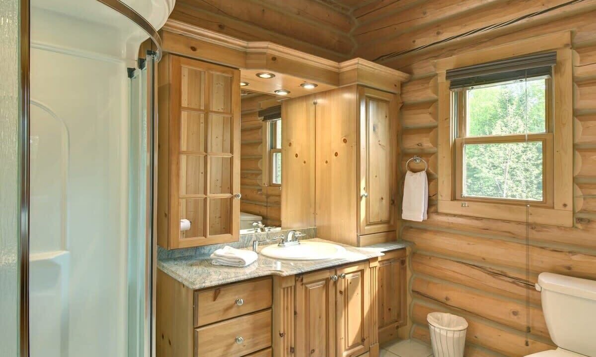 Photo of Bathroom in Fiddler Lake Resort