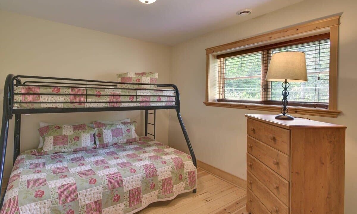 Photo of Bedroom in Fiddler Lake Resort