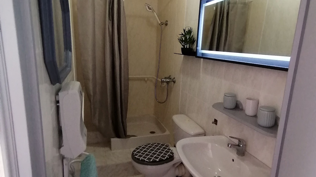 Photo of Bathroom in Saint-Salvayre