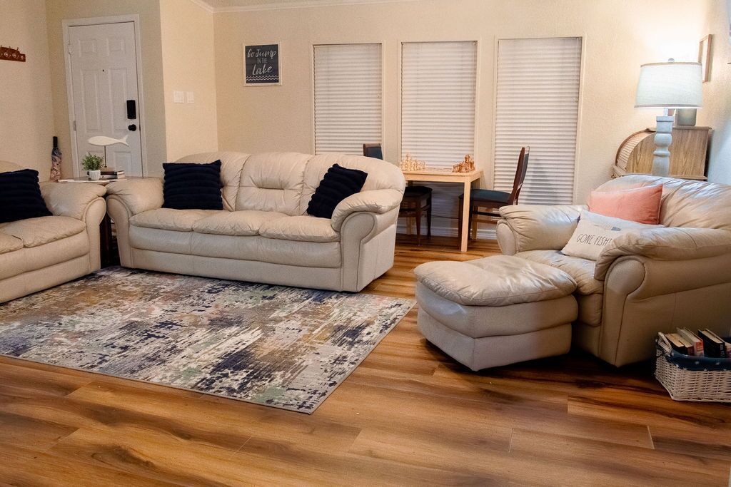 Photo of Livingroom in Carolyn Estates