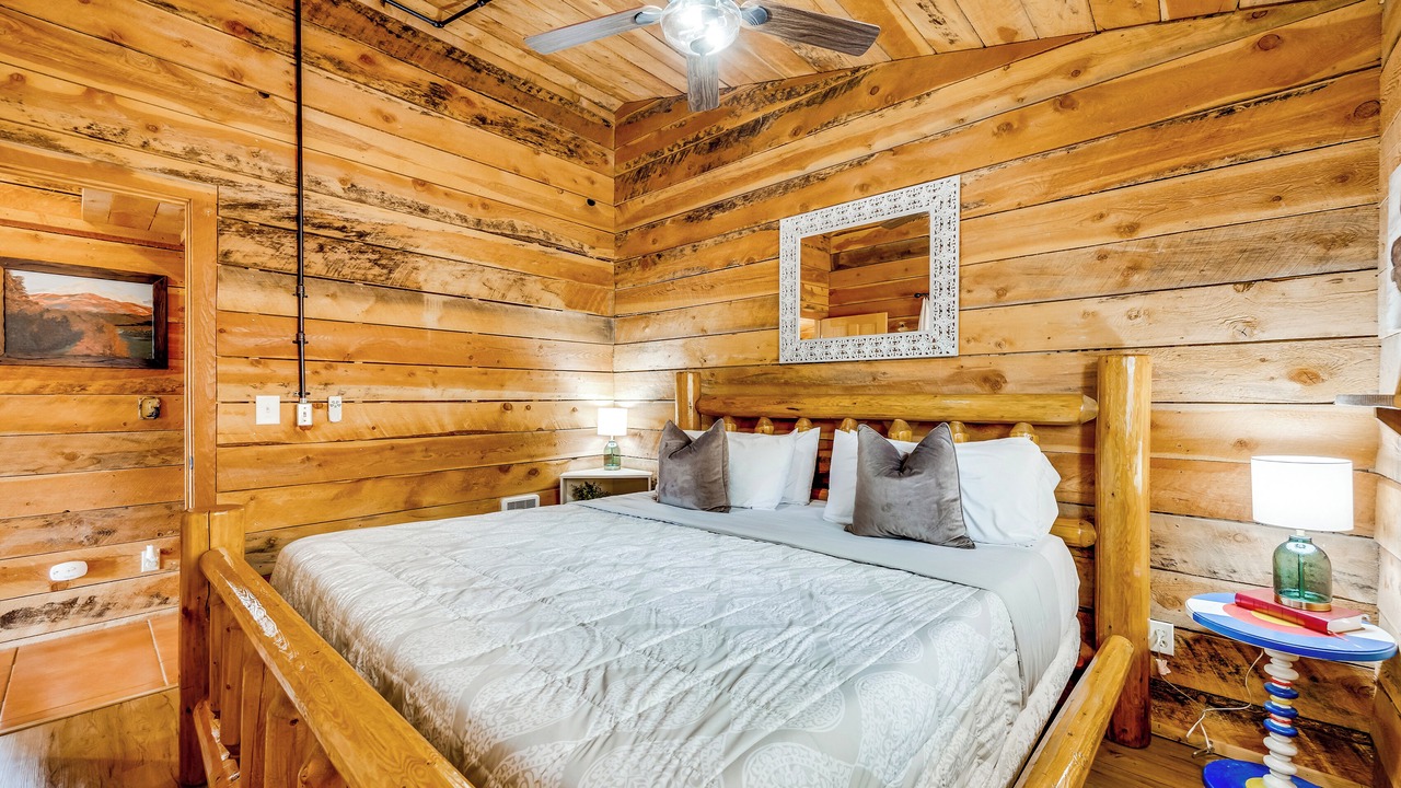 Photo of Bedroom in Rainbow Valley