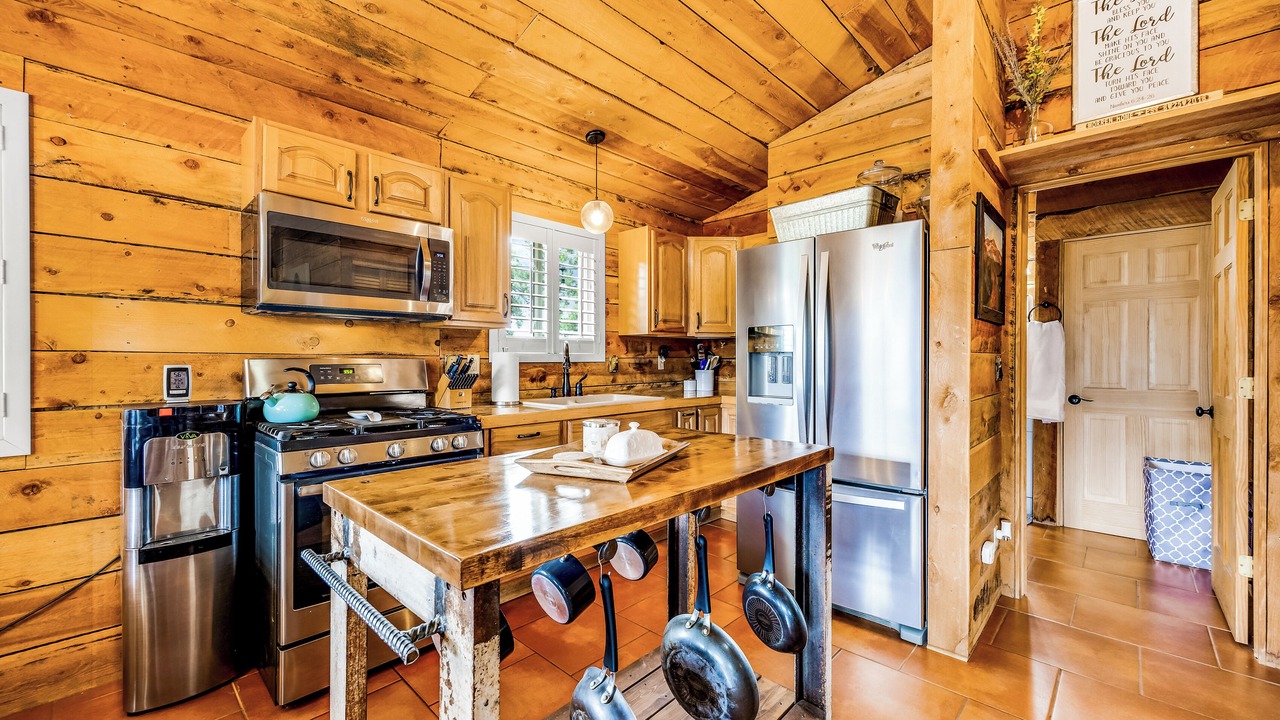 Photo of Kitchen in Rainbow Valley
