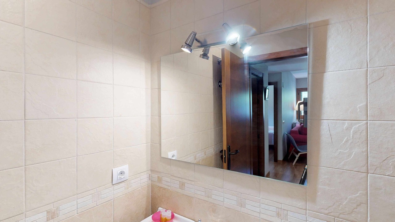 Photo of Bathroom in Escarrilla