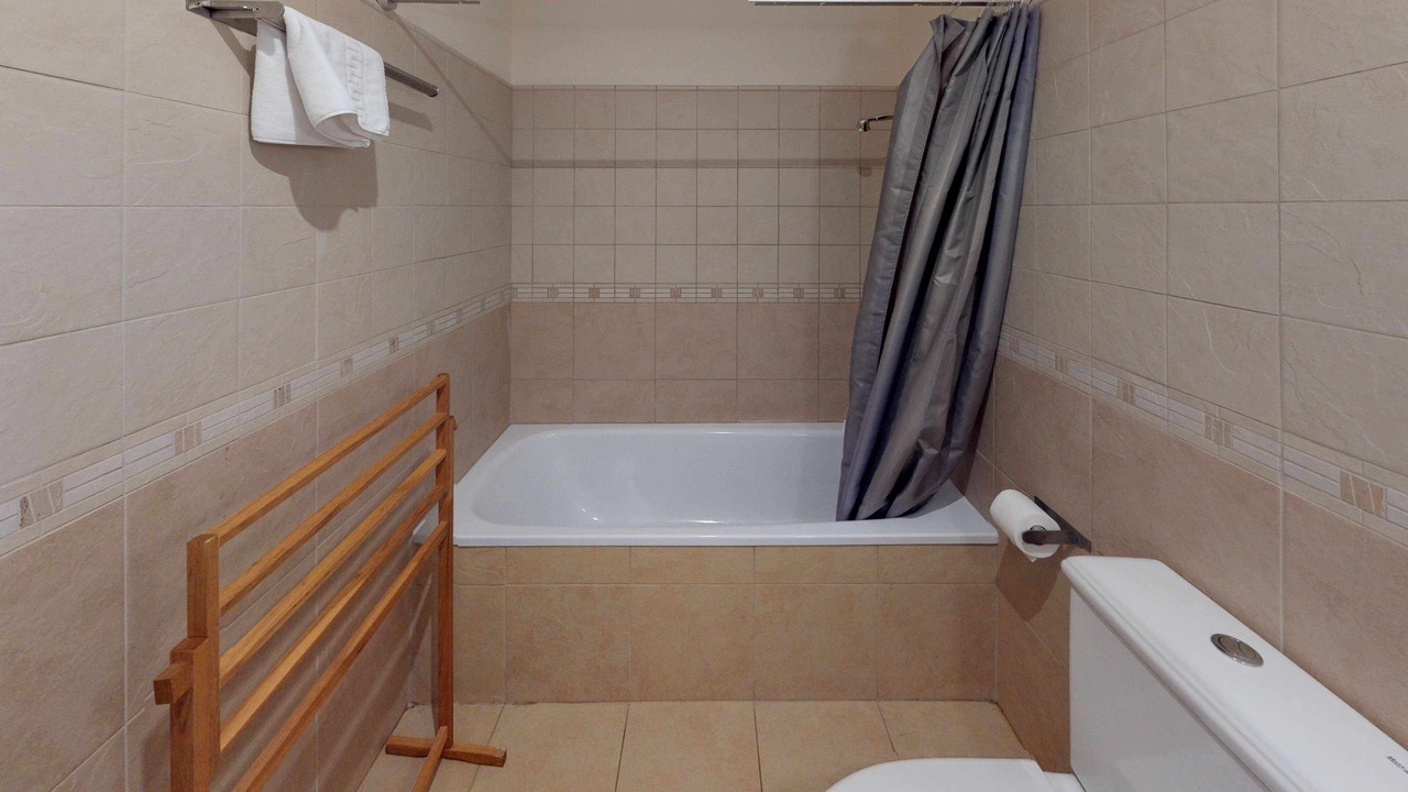 Photo of Bathroom in Escarrilla